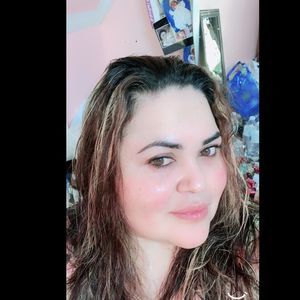 Meet your Posher, Roxana